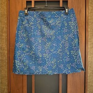 NWOT Ripskirt Hawaii Length 2 Large